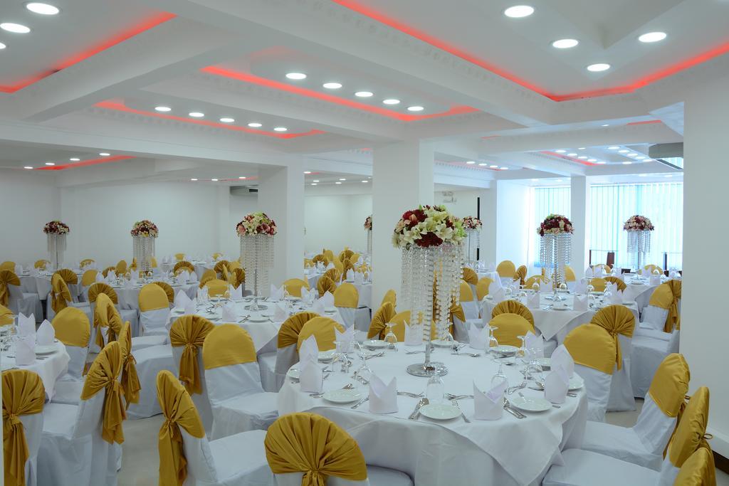 Mount Breeze Hotel Dehiwala-Mount Lavinia Exterior photo