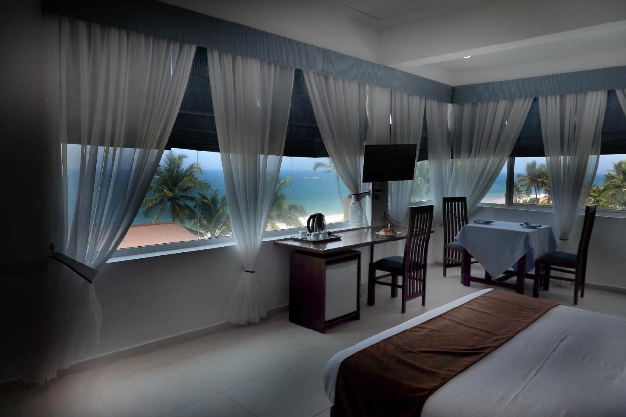 Mount Breeze Hotel Dehiwala-Mount Lavinia Exterior photo