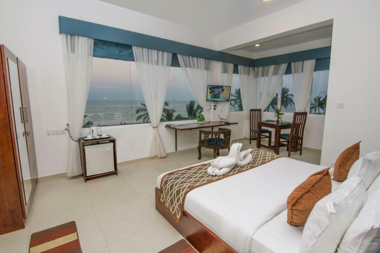 Mount Breeze Hotel Dehiwala-Mount Lavinia Exterior photo